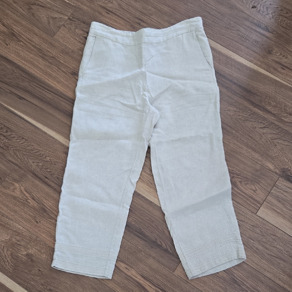 Chico's Cropped Slim Straight Pants — Light Taupe